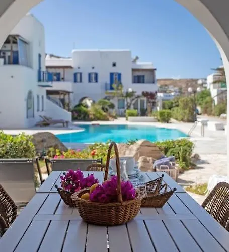Tatil Evi Mykonian Style W Shared Pool 8 & 9