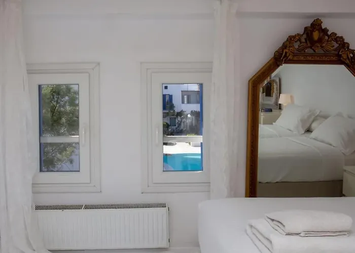 Mykonian Style W Shared Pool 8 & 9