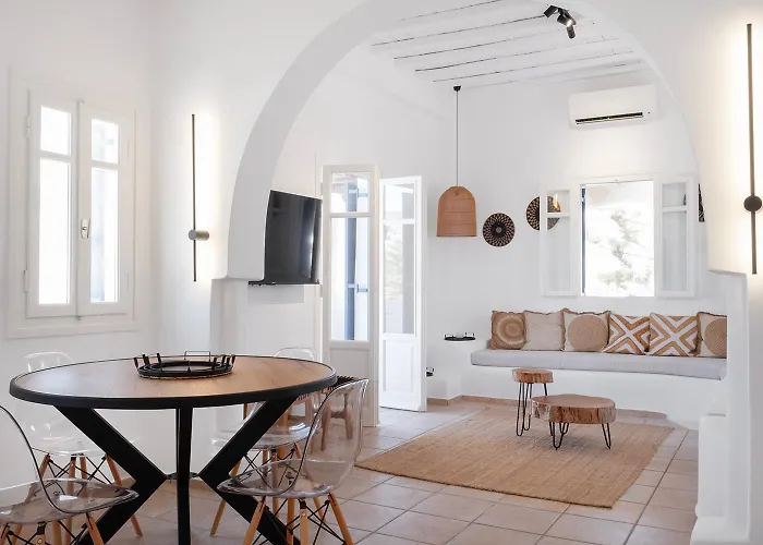 Mykonian Style W Shared Pool 8 & 9